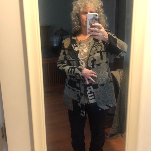 Unique designer jacket - Picture 2 of 6